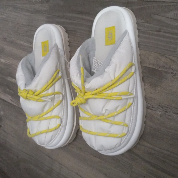 UGG Spaceslider Tech Slide White Slippers - Women's Size 9 - Picture 3 of 15